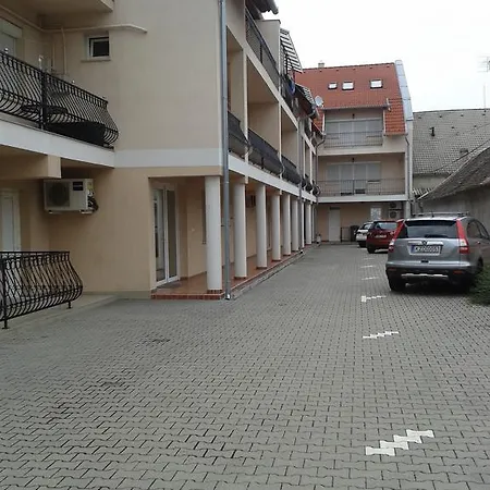 Apartment Kotany Harkan